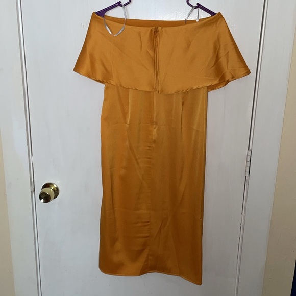 Lovers and Friends Violet Midi in Marigold - Picture 4 of 5